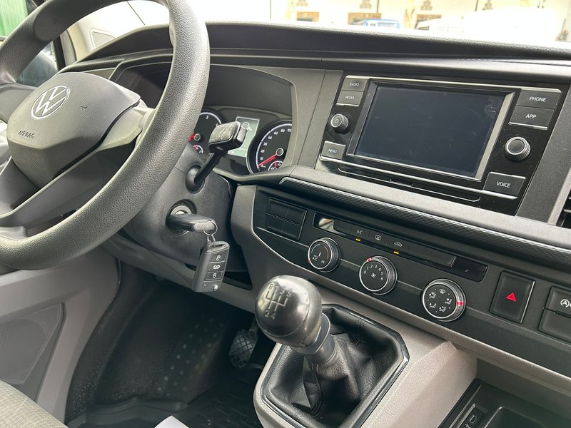 Volkswagen Transporter 2020, foto 27