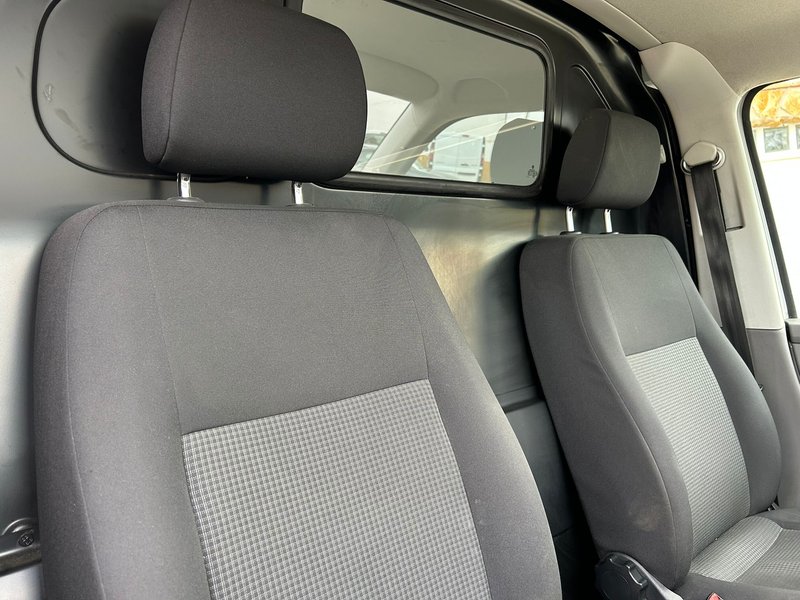 Volkswagen Transporter 2020, foto 30