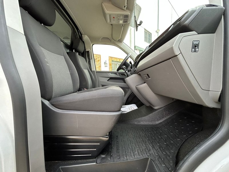 Volkswagen Transporter 2020, foto 32