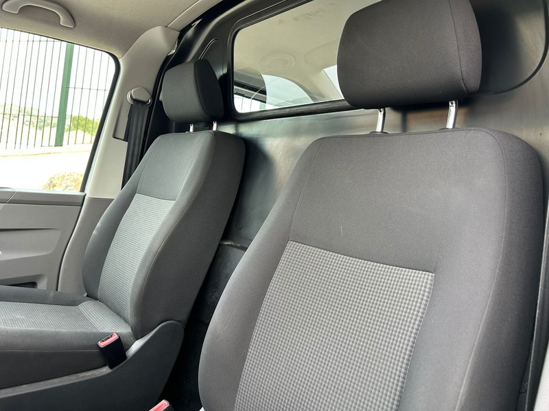 Volkswagen Transporter 2020, foto 38