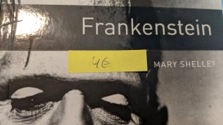 Oxford Bookworms Library: Stage 3: Frankenstein