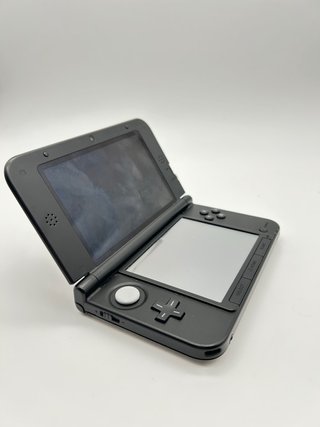 Nintendo 3DS XL Grigio Metallizzato con Caricatore