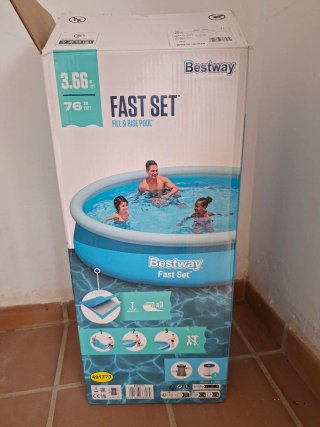Piscina Bestway Azul y Blanca