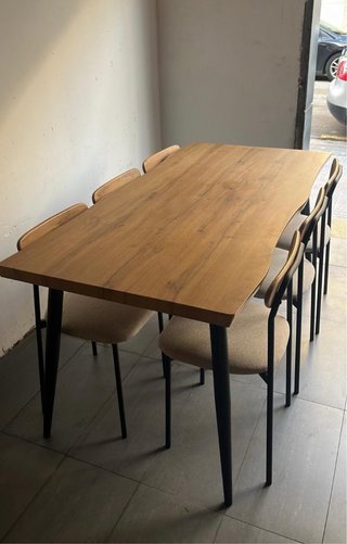 Mesa comedor industrial y 6 sillas