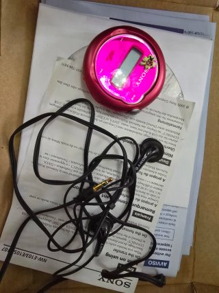Sony Walkman NW-E107 1GB MP3