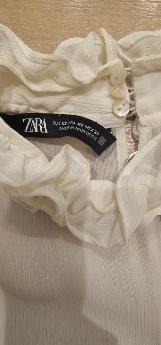 Blusa Zara. Talla XS. Sin estrenar