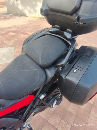 Yamaha Tracer 9 GT cargada de extras