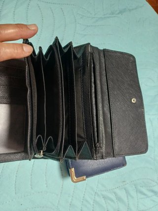 Monedero Guess Negro