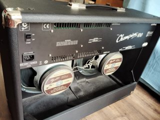 Amplificador Fender Champion 100