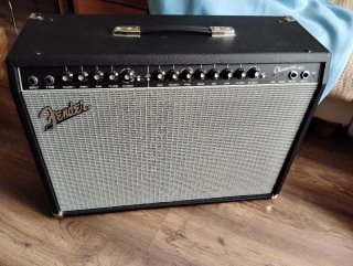 Amplificador Fender Champion 100
