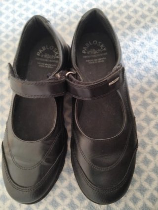 Zapatos Pablosky Negros solo un mes de uso