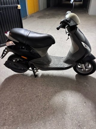 Zip 4T Scooter 18000 km Moto nueva