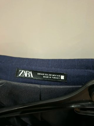 Traje Zara azul marino