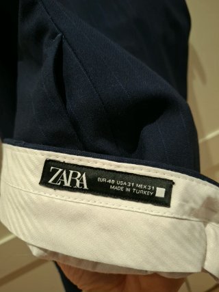 Traje Zara azul marino