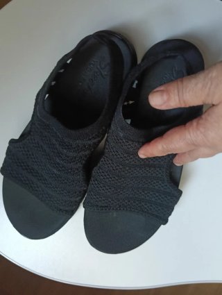 Sandalias Skechers Flex-Lite Negras yoga foam