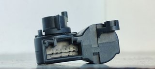 MOTOR APERTURA TRAMPILLAS CLIMATIZADOR PORSCHE CA