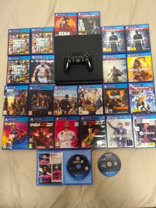 PS4 Slim 1TB Negra + 24 Juegos.