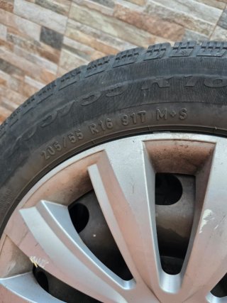 Neumáticos Firelli 205 55 R16 91T casi nuevos