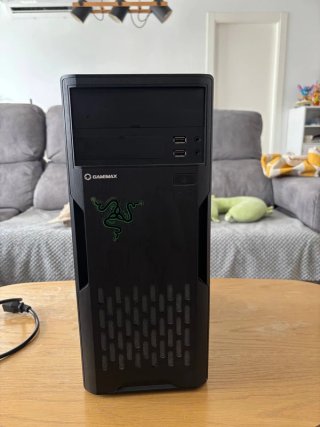PC Intel i3-9100F RX 570 4GB 16GB RAM