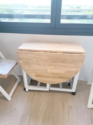 Mesa plegable madera con 4 sillas