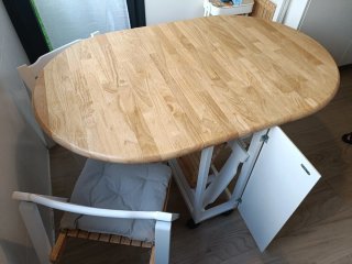 Mesa plegable madera con 4 sillas