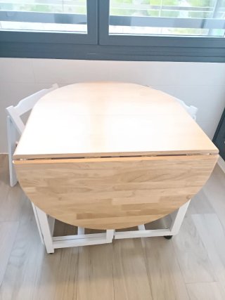 Mesa plegable madera con 4 sillas