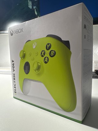 Controller Xbox Electric Volt NUOVO SIGILLATO