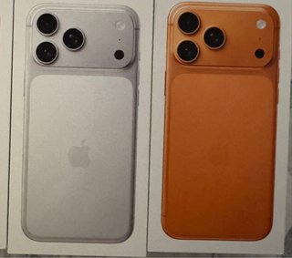 iPhone 17 Pro Max Naranja y Plateado