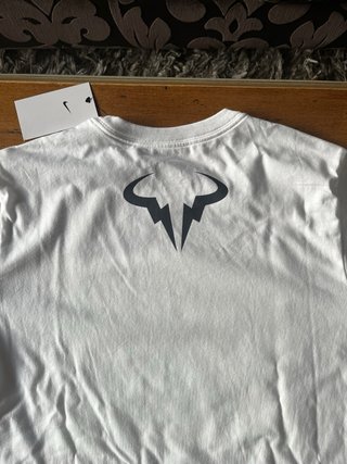 Camiseta Nike Rafa Nadal Hombre. Nueva con etiquet
