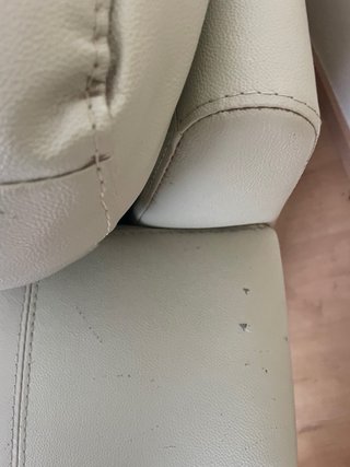2 sofas  de 2 plazas crema piel