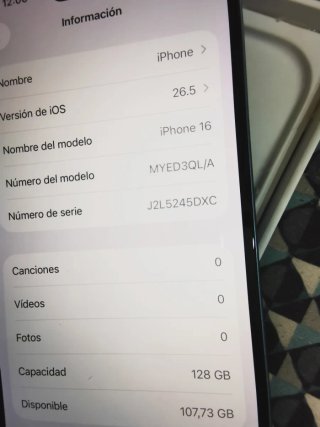 iPhone 16 Azul