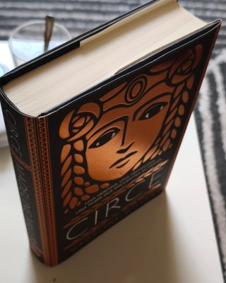 Circe - Madeline Miller (Novela). Tapa dura