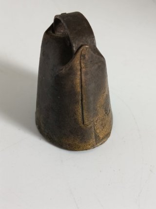 Cencerro antiguo forja rústica