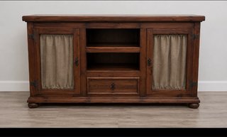 Mueble TV madera con puertas de tela