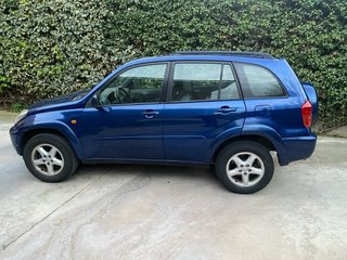 Toyota RAV4 2004