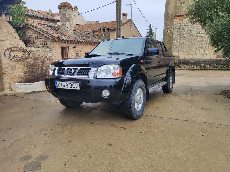 Nissan Navara 2004 - foto 1