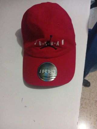 Gorra Jordan Roja