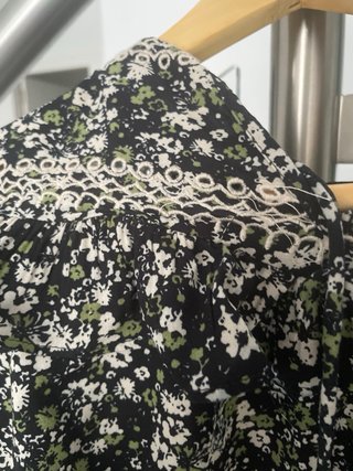 Blusa floral Mango Talla S