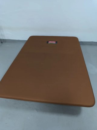 Cama 135 con cabecero y mesitas