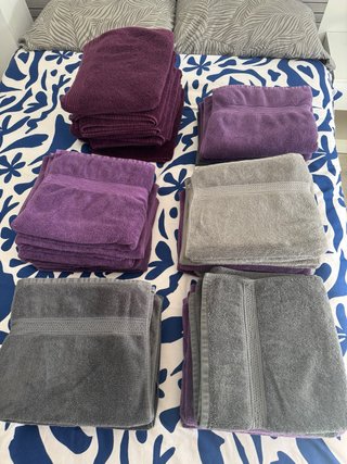 Juego de 28 Toallas de Algodón (Morado y Gris)