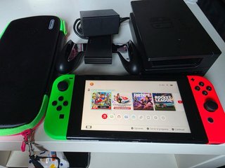 Nintendo Switch Completa con Accessori