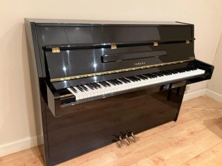 Piano Vertical Yamaha M1J