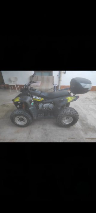 Quad 50cc Negro y Amarillo