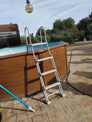 Piscina desmontable madera y plástico