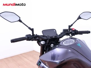 YAMAHA MT 125