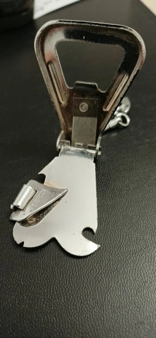 Llavero Abridor Multiusos Vintage Hong Kong