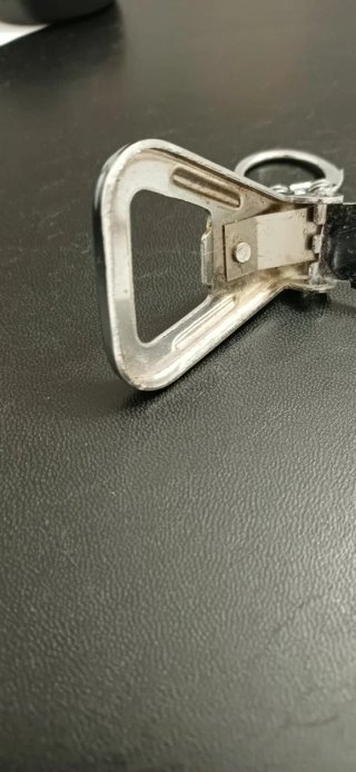Llavero Abridor Multiusos Vintage Hong Kong
