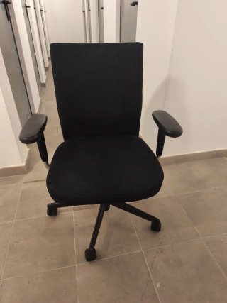 Silla ergonómica Vitra Axess Negra