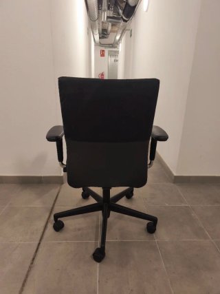 Silla ergonómica Vitra Axess Negra