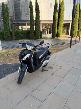 Honda SH125i Scooter Negra Automática